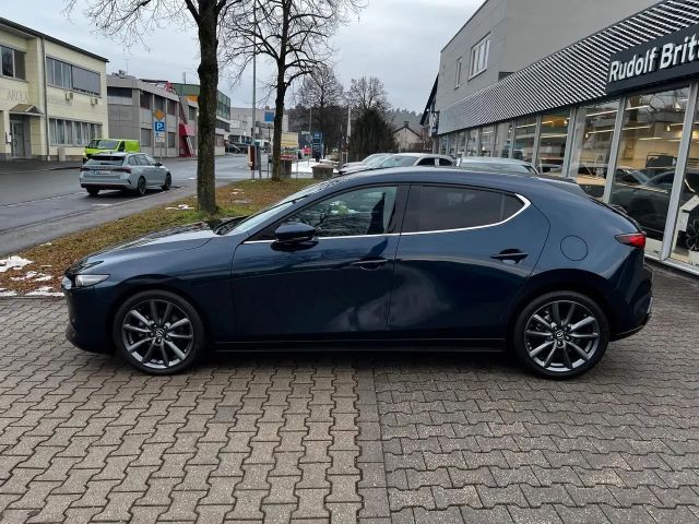 Mazda 3 Exclusive-line