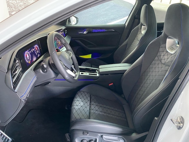 Volkswagen Passat 2.0 TDI DSG R-Line Variant