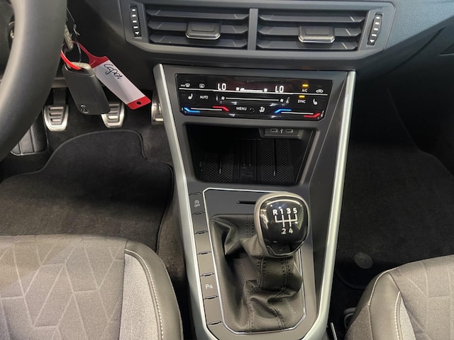 Volkswagen Polo 1.0 l 5-Gang IQLight Navi Virtual LED