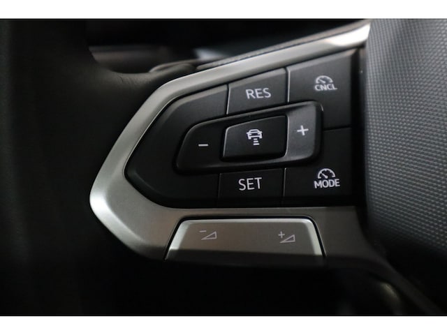 Volkswagen Golf 1.5 eTSI Golf VIII