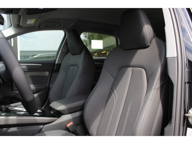 Audi A6 Avant Quattro S-Tronic