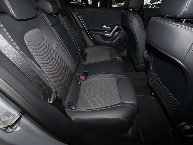 Mercedes-Benz CLA 180 Coupé