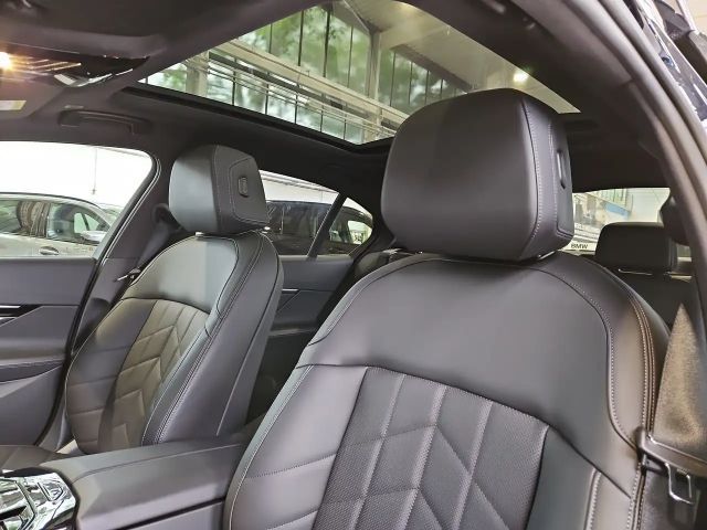 BMW 540 540d M-Sport Sedan xDrive