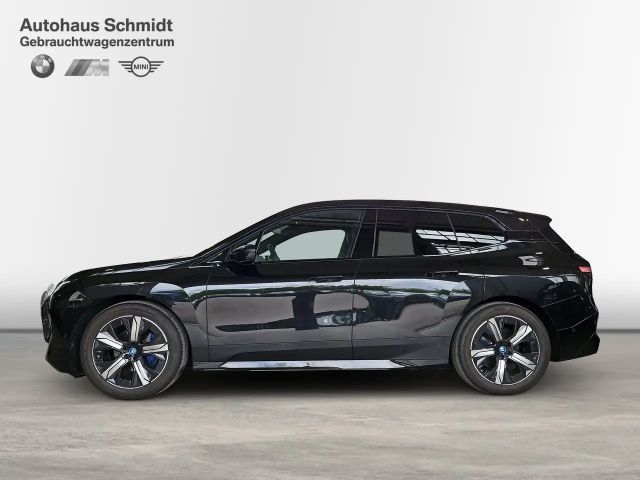 BMW iX xDrive50