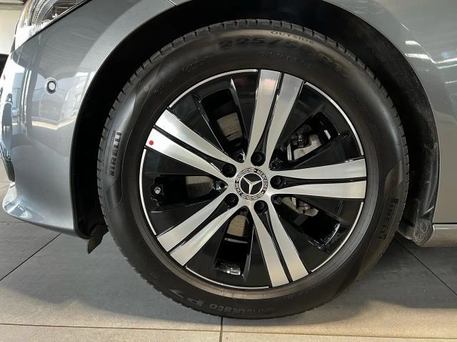 Mercedes-Benz C 180 AVANTGARDE Estate