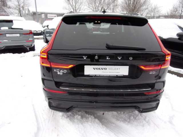 Volvo XC60 AWD Dark Plus