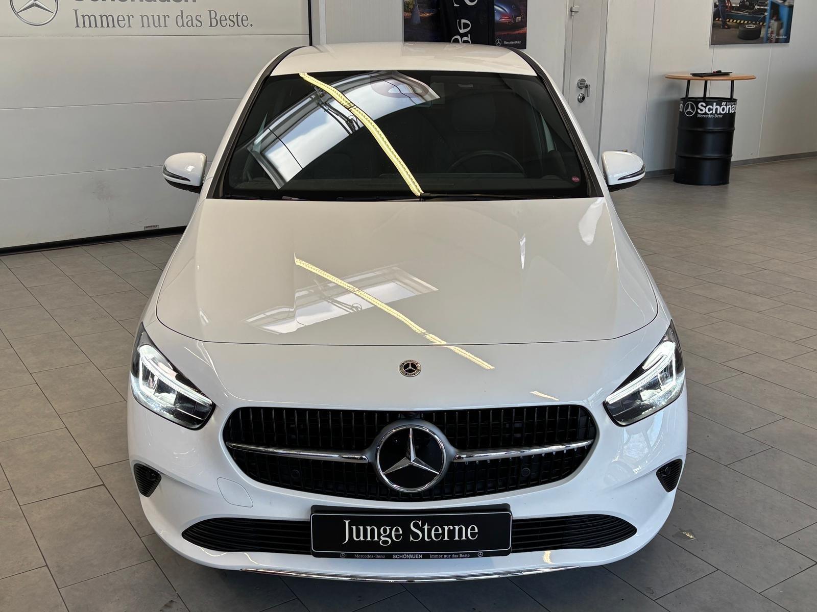 Mercedes-Benz B 200 Progressive Sedan