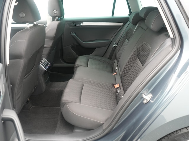 Skoda Superb Ambition Combi iV