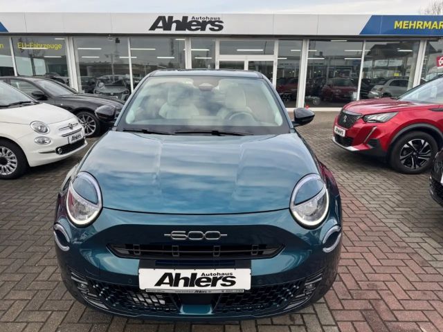 Fiat 600e Icon+AUTOMATIK+NAVI+KAMERA+SITZHEIZUNG+KEYLESS+CAR