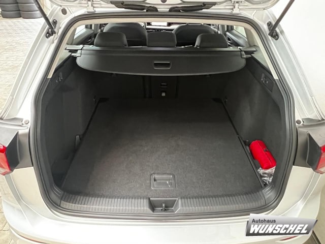 Volkswagen Golf 1.0 TSI Variant