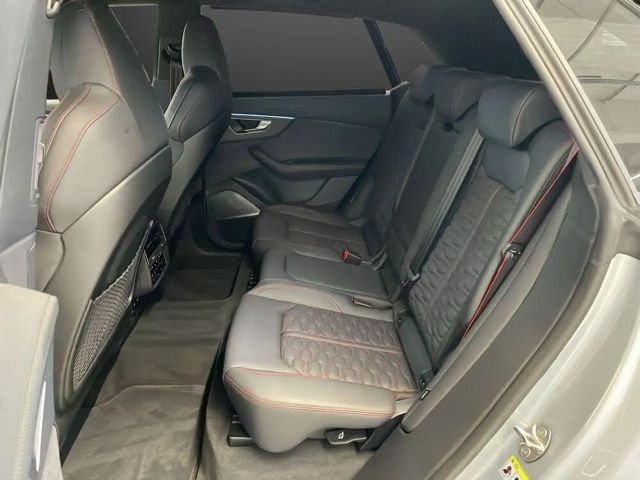 Audi RS Q8 Performance Quattro