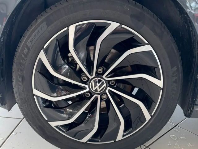 Volkswagen Golf 1.5 eTSI Golf VIII