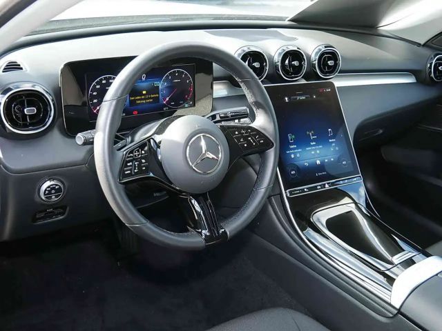 Mercedes-Benz C 180 Sedan