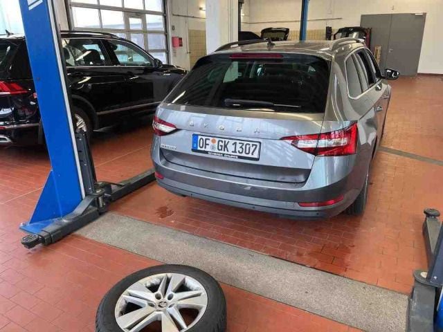 Skoda Superb 2.0 TDI Ambition Combi