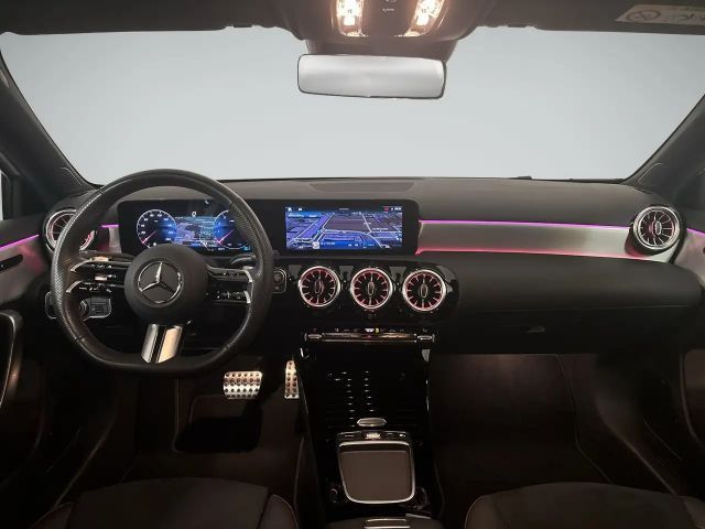 Mercedes-Benz A 180 AMG Line Hatchback