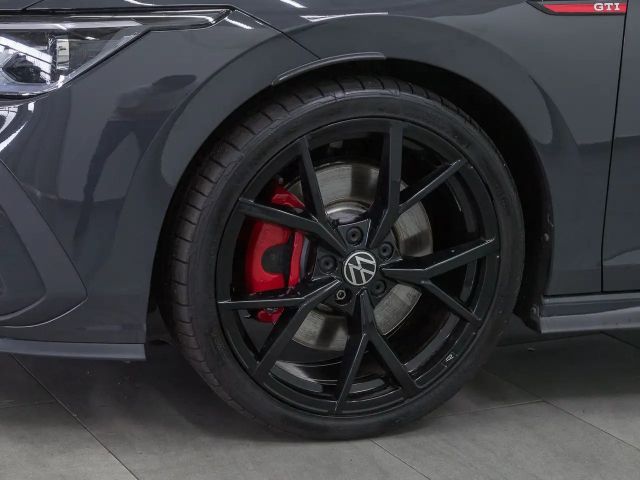 Volkswagen Golf GTI Style