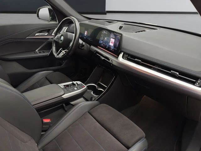 BMW X1 xDrive23i [M Sport, HUD, LED, Pano, HK Sound]