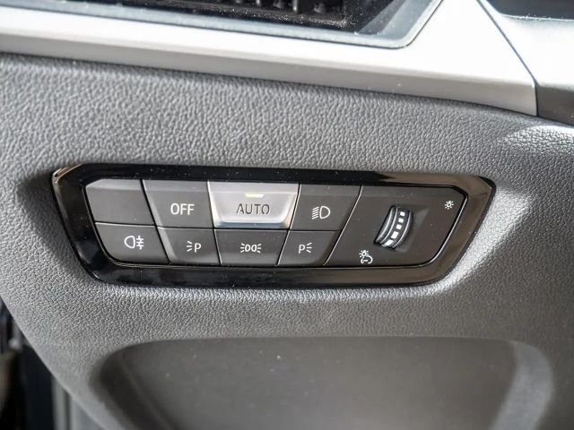 BMW 330 330i Touring xDrive