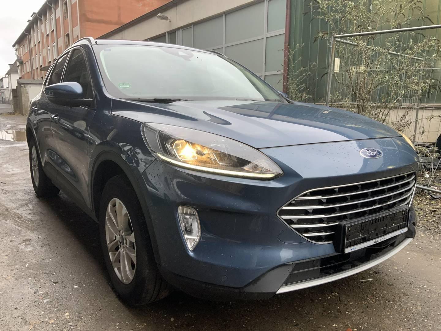 Ford Kuga Hybrid Plug in Hybrid Titanium