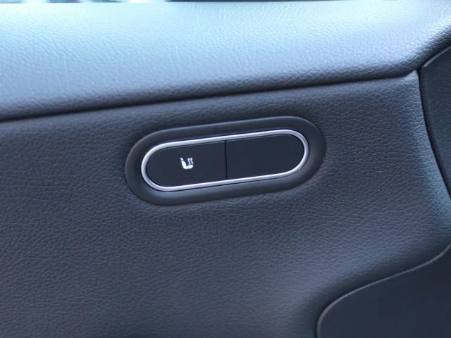 Mercedes-Benz A 200 A 200 d Hatchback