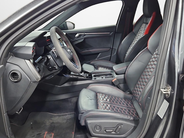 Audi RS3 Quattro S-Tronic Sedan