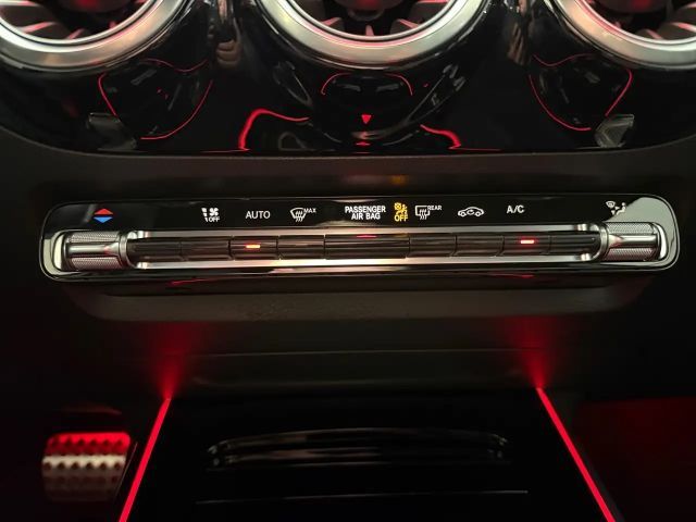 Mercedes-Benz GLA 200 4MATIC GLA 200 d