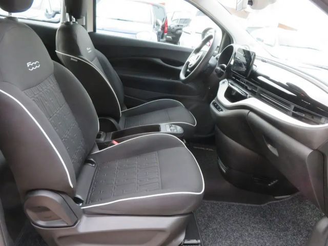 Fiat 500e Action