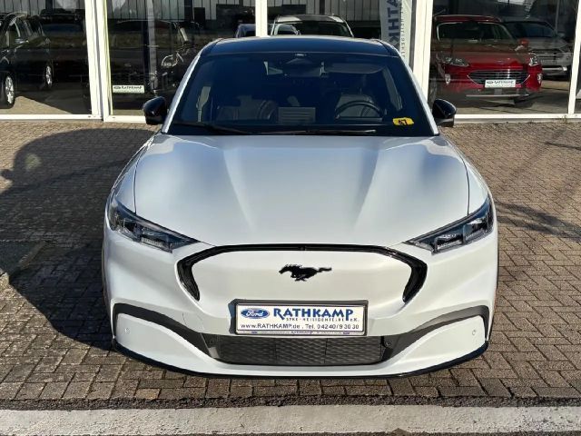 Ford Mustang Mach-E AWD Premium