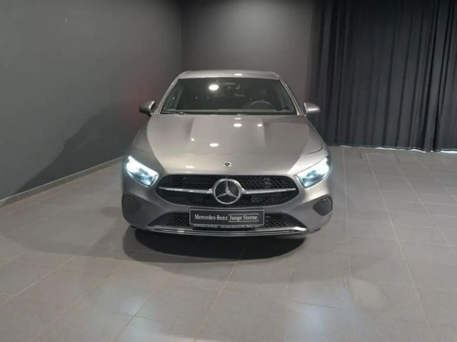 Mercedes-Benz A 200 A 200 d Progressive