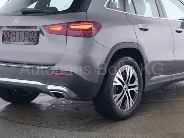 Mercedes-Benz GLA 200 Progressive