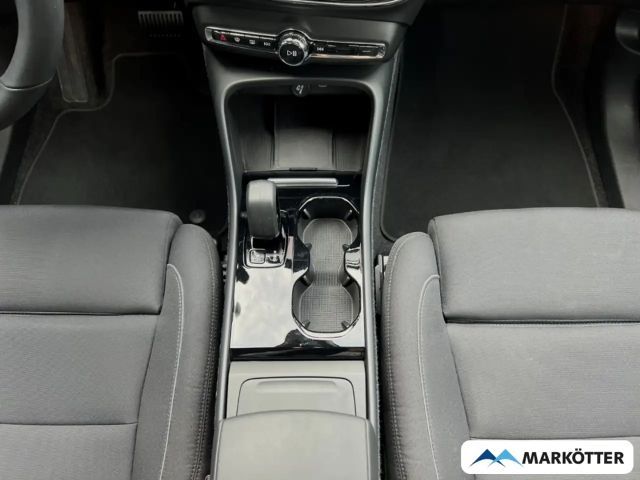 Volvo XC40 Core Recharge