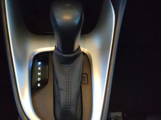 Toyota Yaris Hatchback Hybride Team D