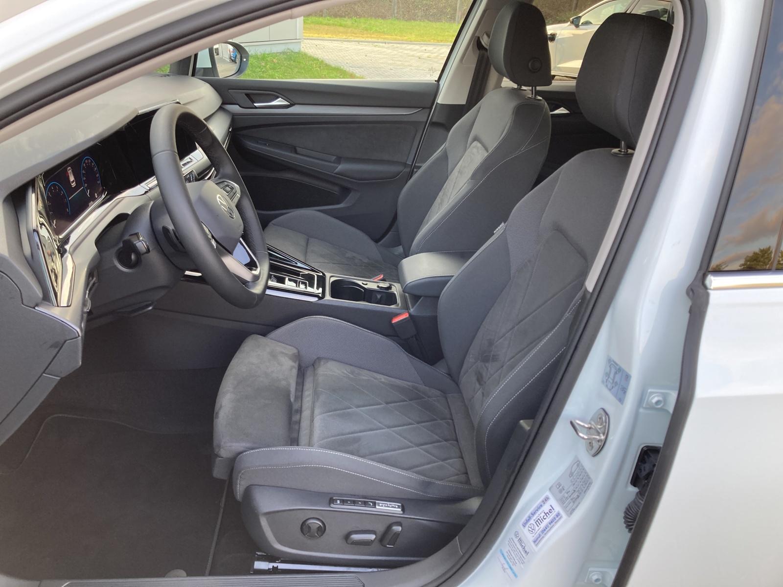 Volkswagen Golf DSG Style Variant