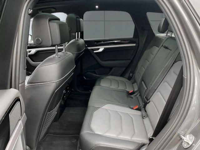 Volkswagen Touareg 4Motion IQ.Drive R-Line