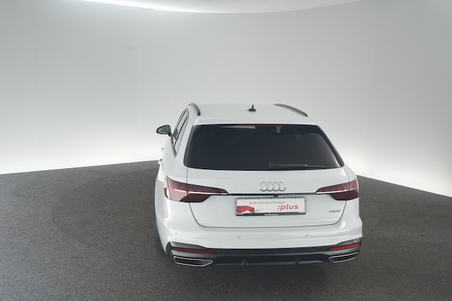 Audi A4 40 TFSI Avant Quattro S-Line S-Tronic