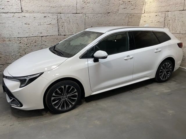 Toyota Corolla Active Hybride Touring