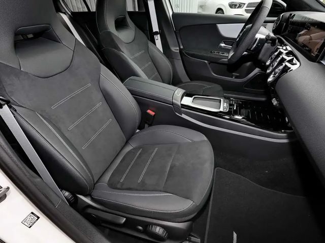 Mercedes-Benz A 200 AMG Line