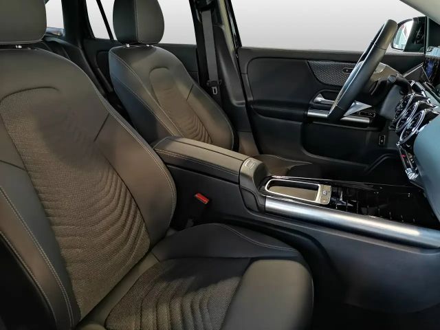 Mercedes-Benz GLA 200 Progressive