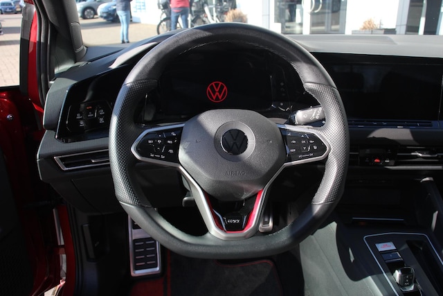 Volkswagen Golf 2.0 TSI DSG Golf VIII