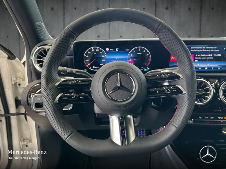 Mercedes-Benz A 200 AMG Line