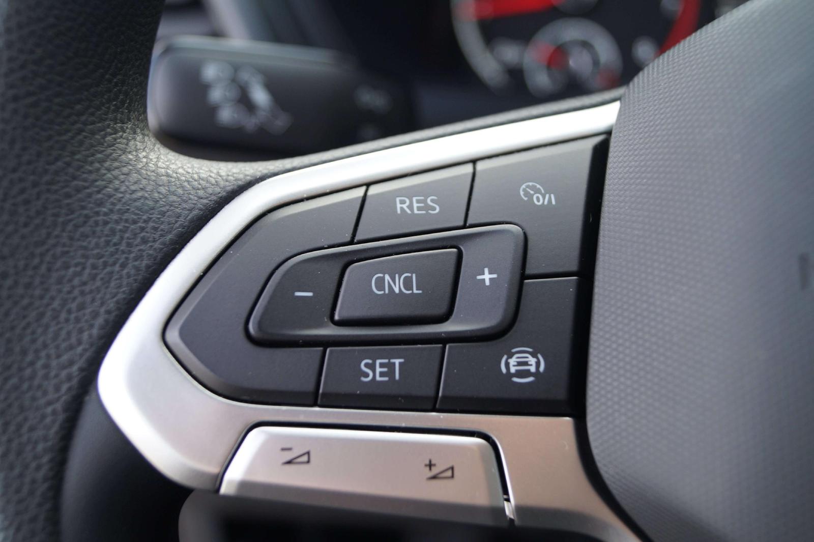 Volkswagen T-Cross Basis