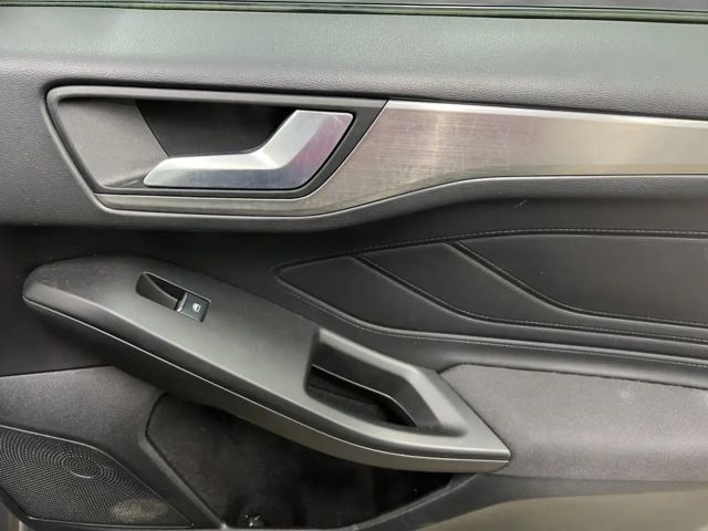 Ford Focus Titanium Wagon