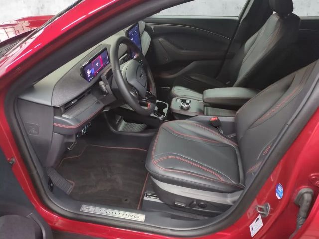 Ford Mustang Mach-E AWD Premium