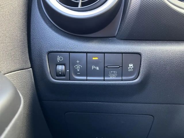 Hyundai Kona 1.6 Hybrid Trend