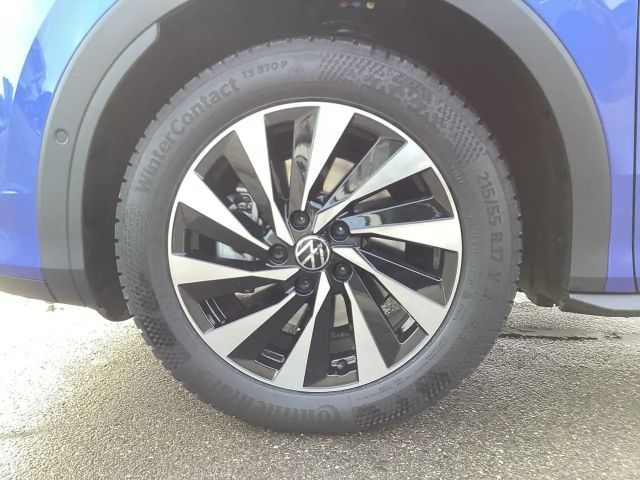 Volkswagen T-Roc 1.5 eTSI DSG R-Line