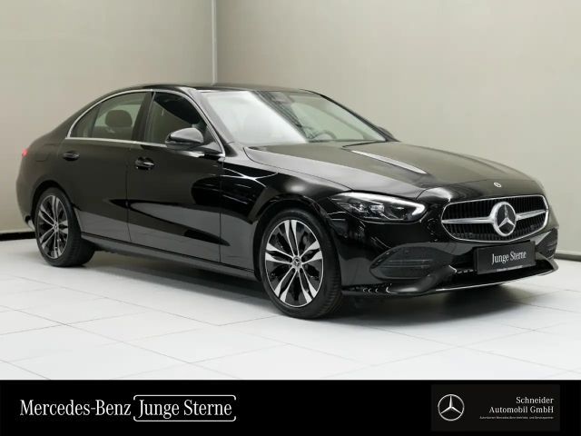 Mercedes-Benz C 200 Sedan