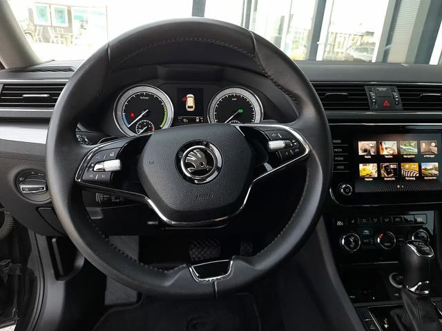 Skoda Superb PlugIn-Hybrid Style Style