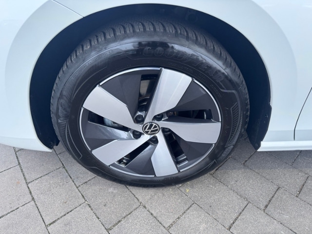 Volkswagen Passat 1.5 eTSI DSG IQ.Drive Variant