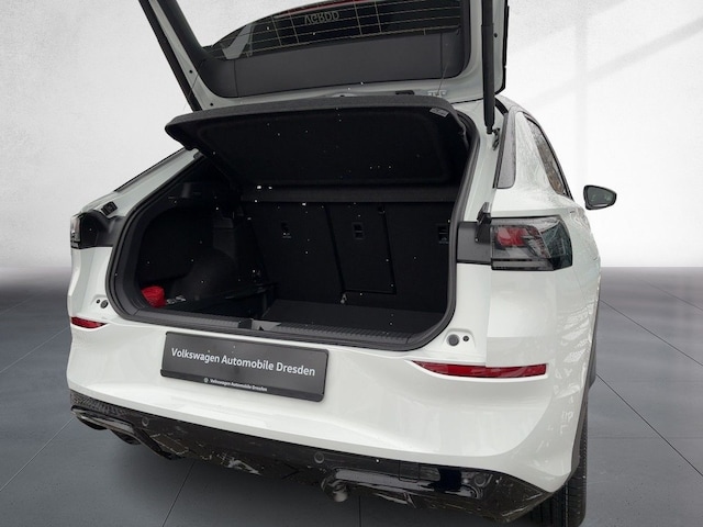 Volkswagen T-Roc 1.5 eTSI DSG R-Line