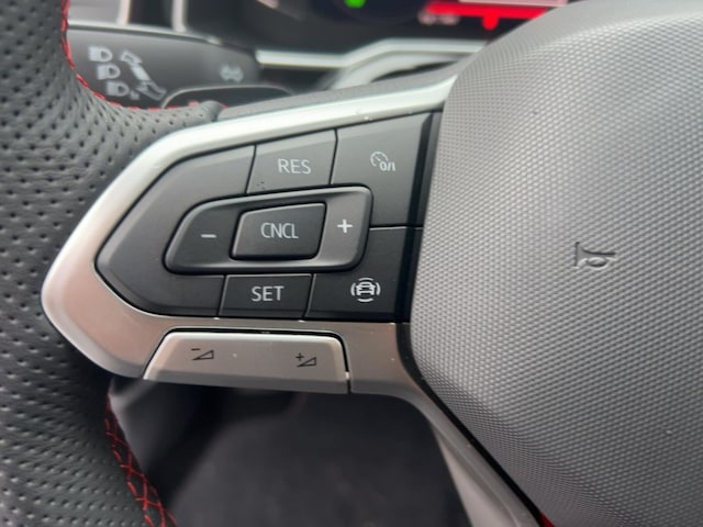 Volkswagen Polo 2.0 TSI DSG GTI